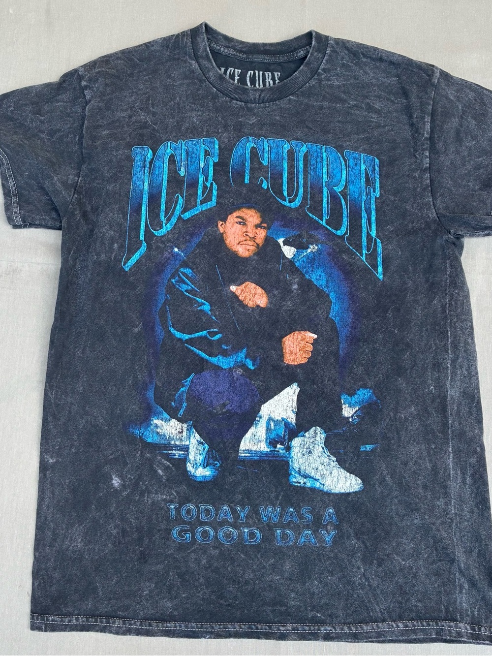 & Other Stories Black Vintage-Wash Ice Cube Graphic Tee with Blue Print
